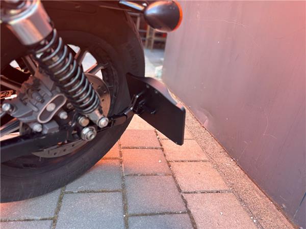 2015 Harley-Davidson Sportster XL 883 N Iron