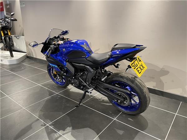 2024 Yamaha R7