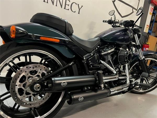 2021 HARLEY-DAVIDSON BREAKOUT