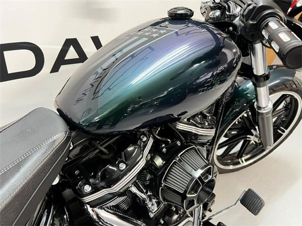 2021 HARLEY-DAVIDSON BREAKOUT