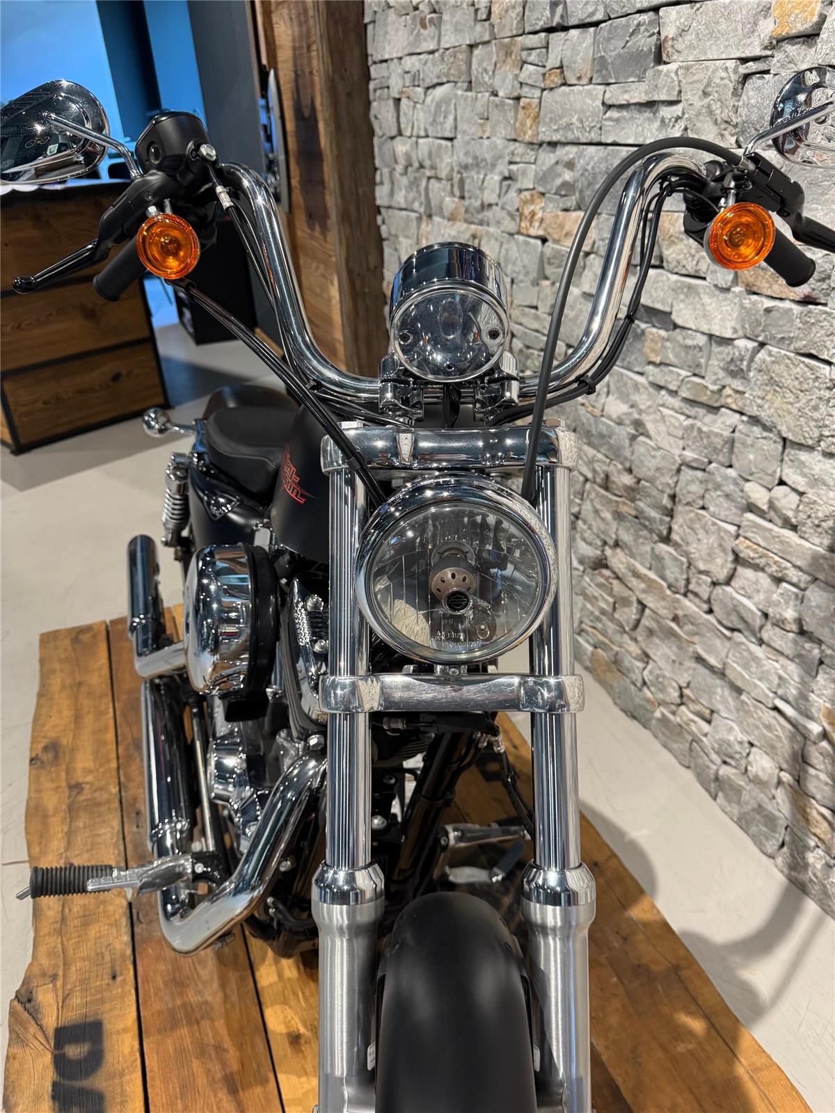 2014 harley-davidson XL 1200 V - Seventy Two
