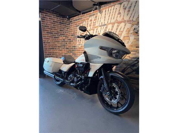 2024 harley-davidson FLTRXSTSE Road Glide 121 CVO