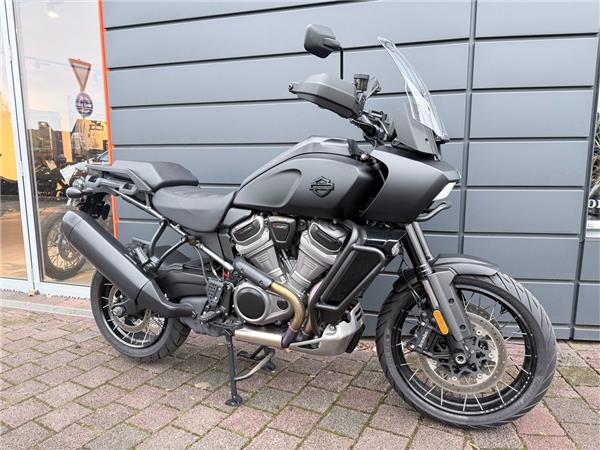 RA1250S PAN AMERICA Special Schwarz Matt