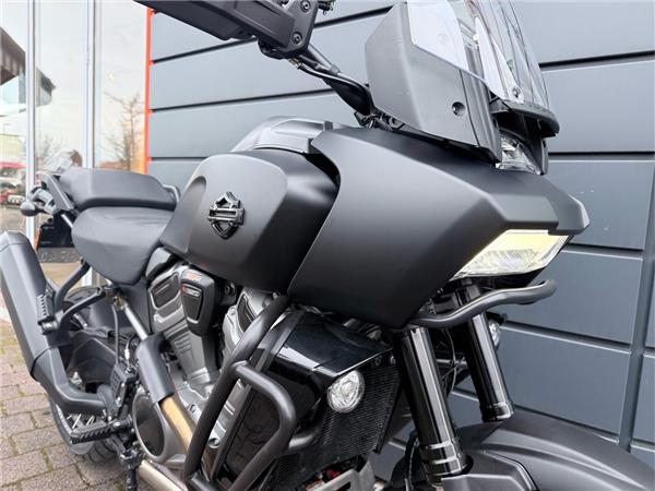 RA1250S PAN AMERICA Special Schwarz Matt