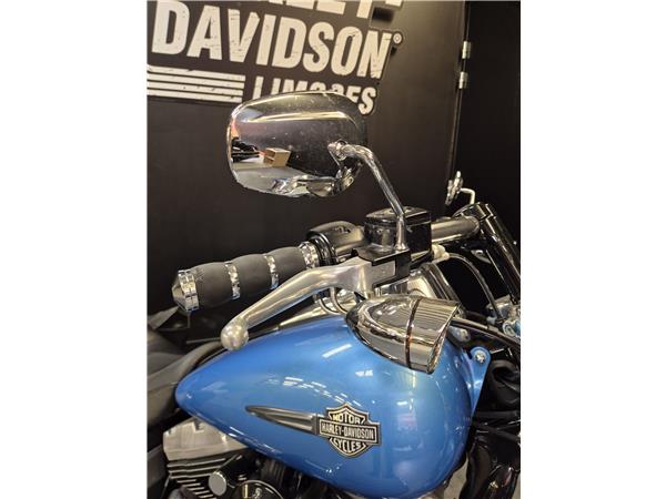 2011 HARLEY-DAVIDSON FAT BOB