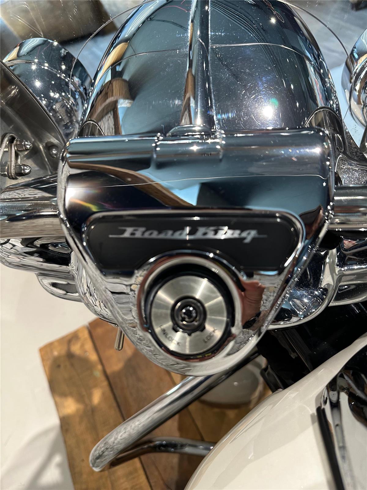 2018 harley-davidson FLHR Road King 107 ABS