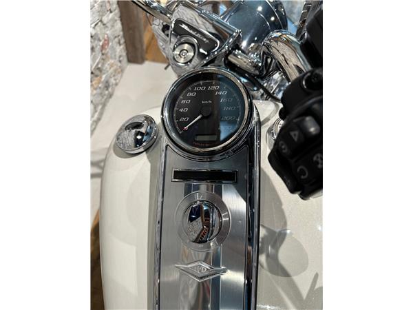2018 harley-davidson FLHR Road King 107 ABS