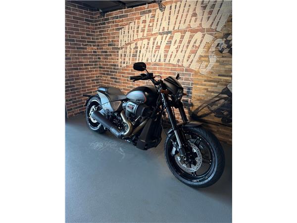 2019 harley-davidson FXDRS 114 ABS