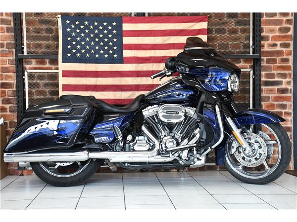 2016 HARLEY-DAVIDSON CVO FLHXSE STREET GLIDE