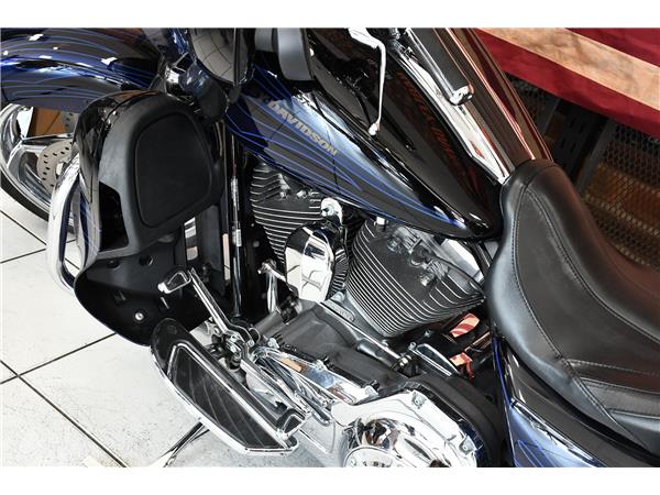 2016 HARLEY-DAVIDSON CVO FLHXSE STREET GLIDE