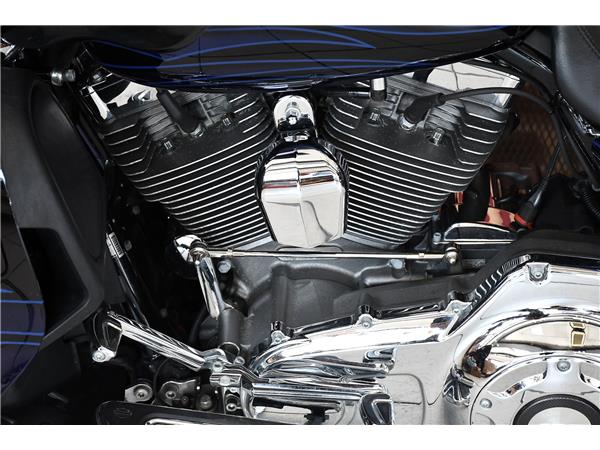 2016 HARLEY-DAVIDSON CVO FLHXSE STREET GLIDE