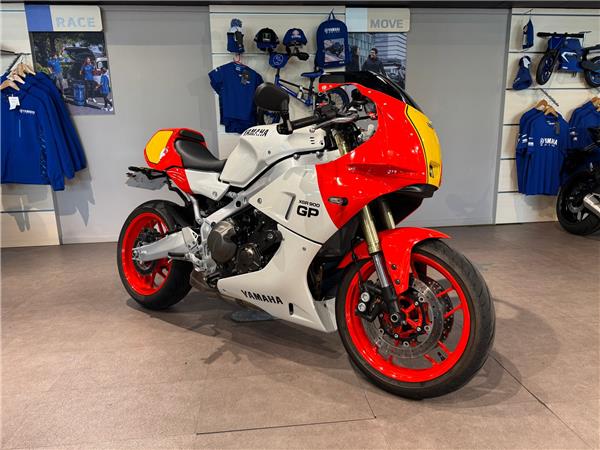 2025 YAMAHA XSR900 GP