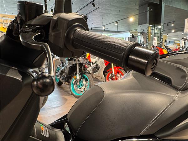 2024 YAMAHA XMAX 125