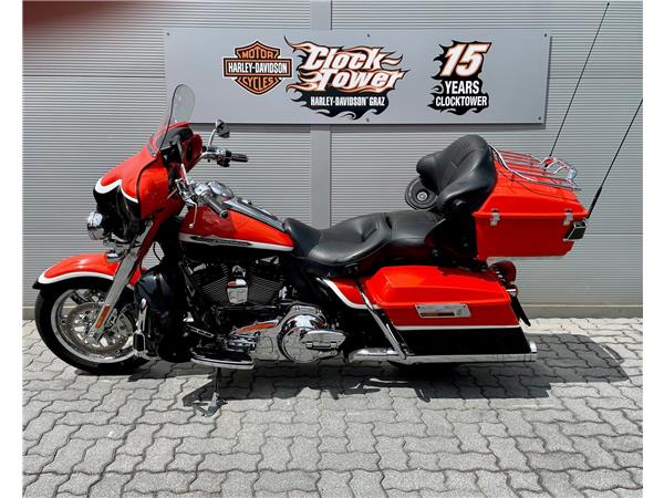2013 Harley-Davidson CVO FLHTCUSE Ultra Classic Electra Glide