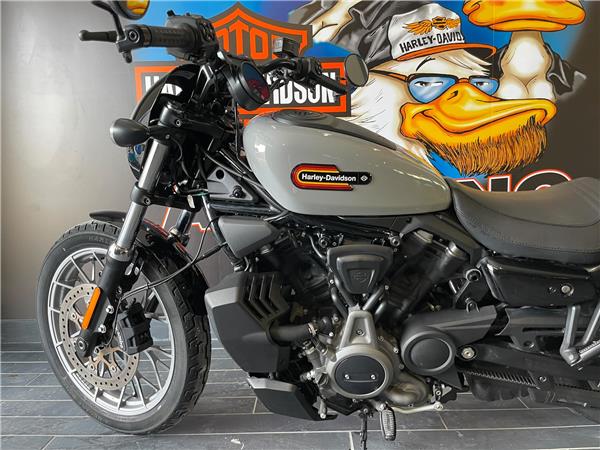 Harley-Davidson Nighster Special