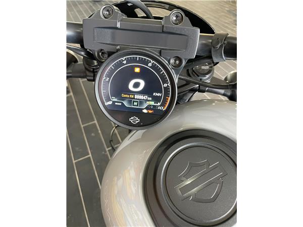 Harley-Davidson Nighster Special