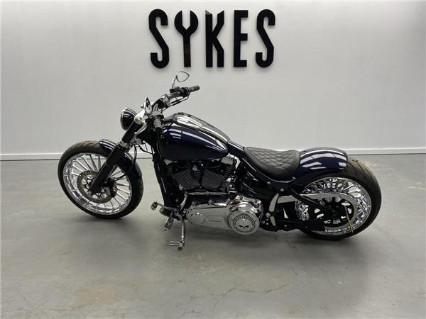 2015 Harley-Davidson Breakout