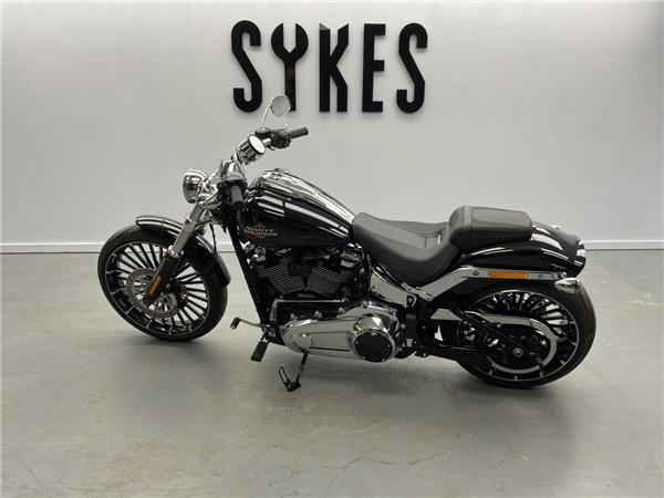 2025 Harley-Davidson Breakout