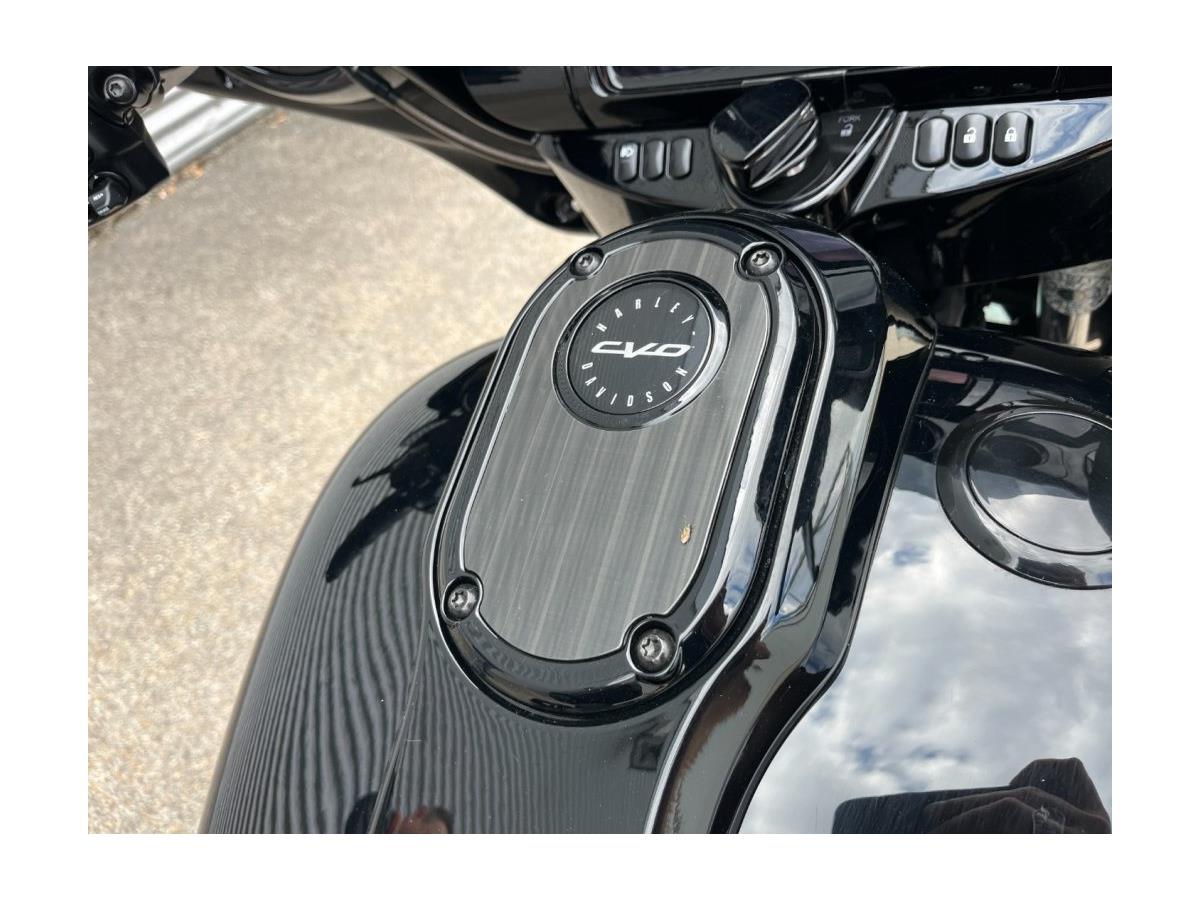 2022 Harley-Davidson CVO Street Glide FLHXSE