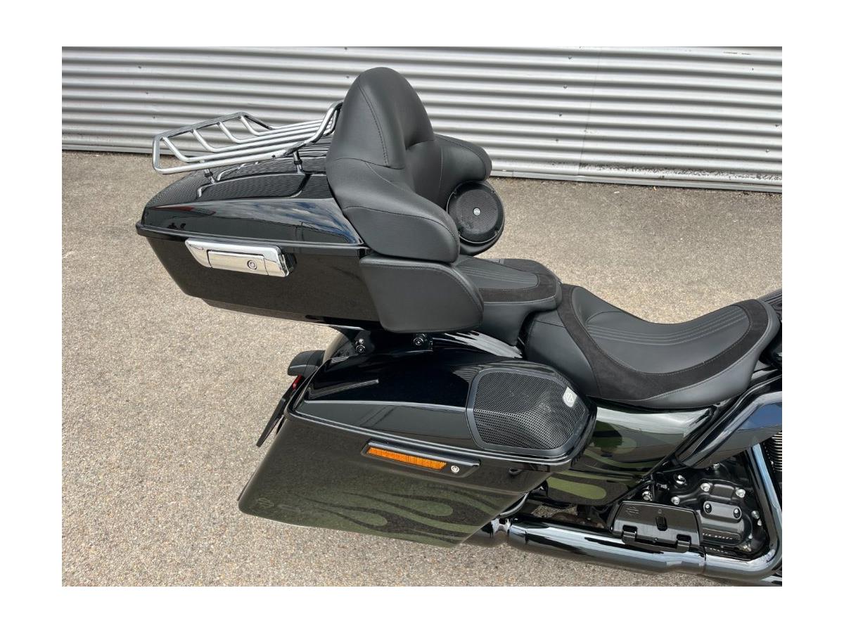 2022 Harley-Davidson CVO Street Glide FLHXSE