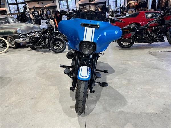 STREET GLIDE ST 