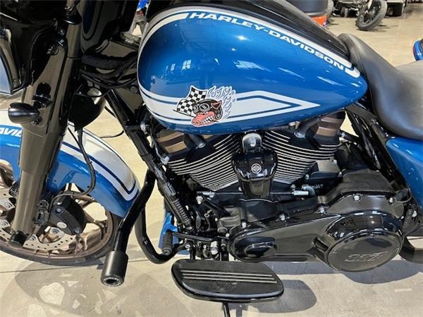 STREET GLIDE ST 