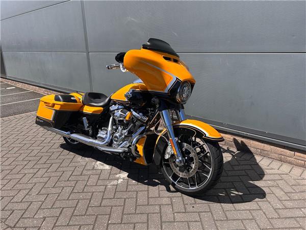 2022 HARLEY-DAVIDSON CVO FLHXSE STREET GLIDE