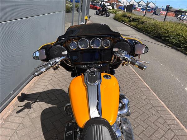 2022 HARLEY-DAVIDSON CVO FLHXSE STREET GLIDE