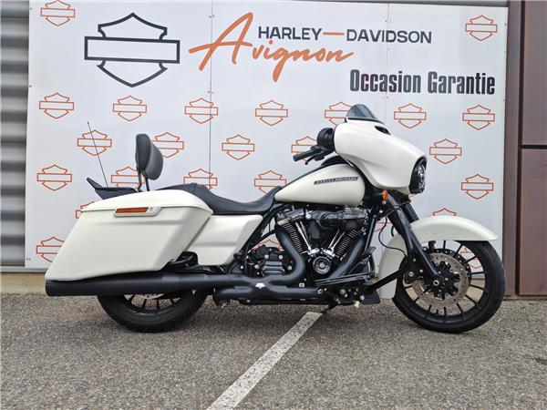 2018 HARLEY-DAVIDSON STREET GLIDE