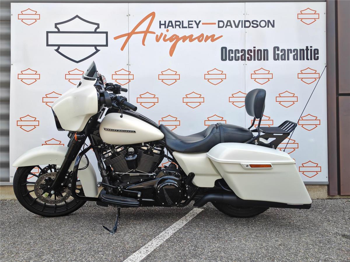 2018 HARLEY-DAVIDSON STREET GLIDE