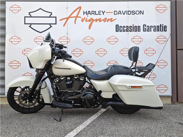 2018 HARLEY-DAVIDSON STREET GLIDE