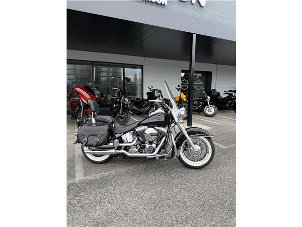 2017 HARLEY-DAVIDSON DELUXE