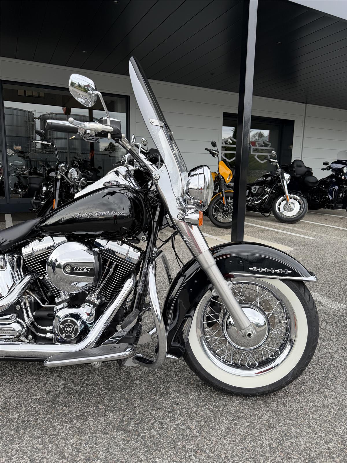 2017 HARLEY-DAVIDSON DELUXE