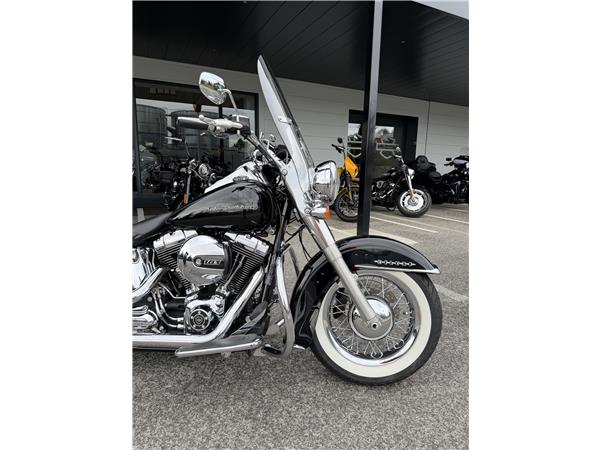 2017 HARLEY-DAVIDSON DELUXE