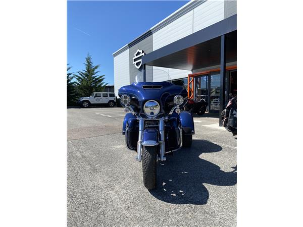 2014 HARLEY-DAVIDSON TRI GLIDE