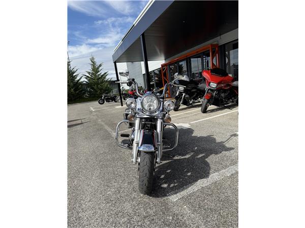 2016 HARLEY-DAVIDSON ROAD KING