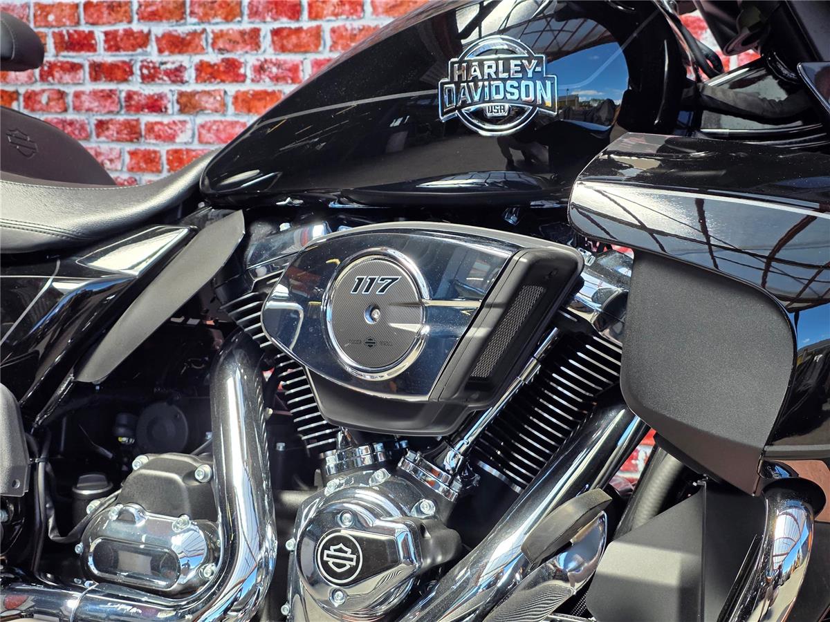 2025 harley-davidson FLHXU