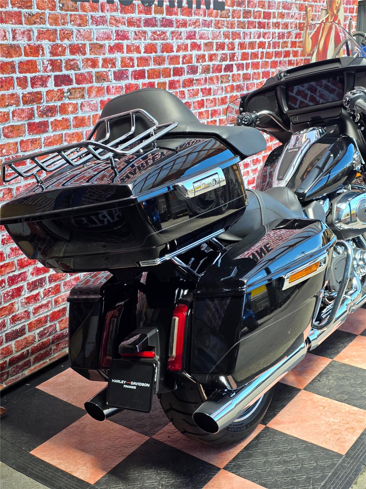 2025 harley-davidson FLHXU