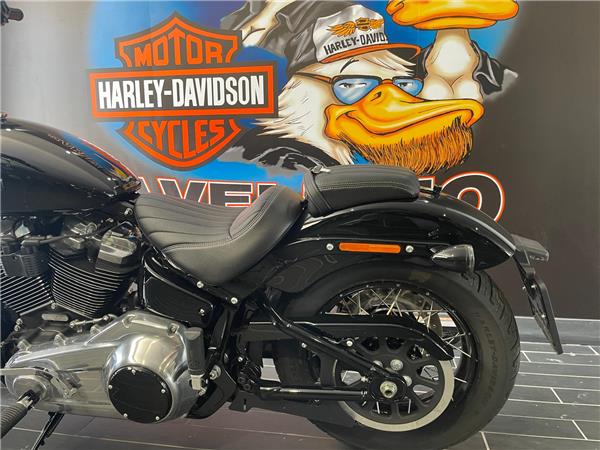 Harley-Davidson Street Bob 117