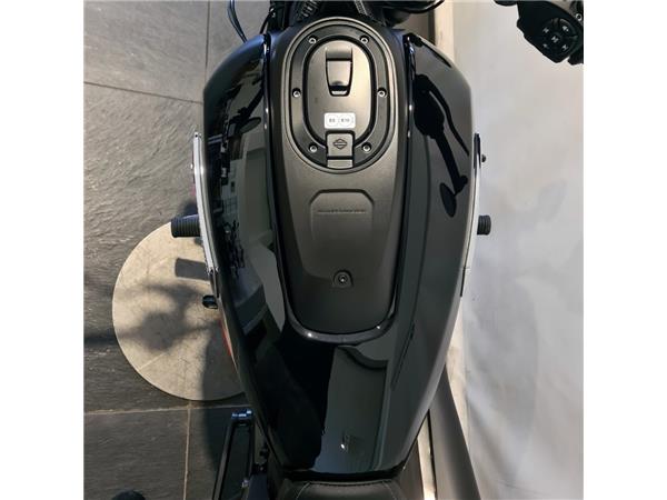 HARLEY-DAVIDSON SPORTSTER S
