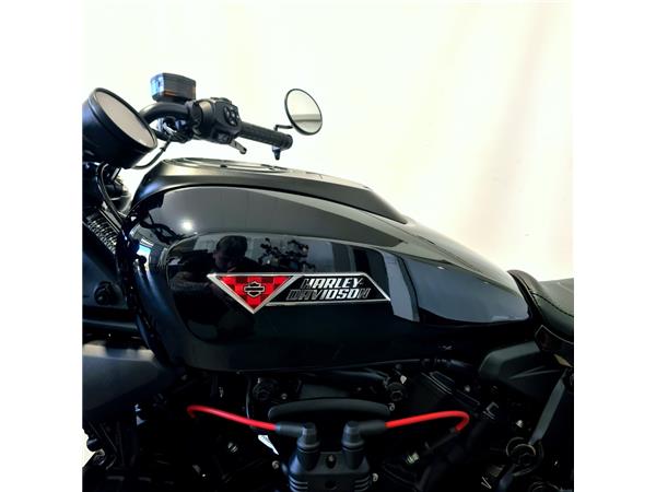 HARLEY-DAVIDSON SPORTSTER S