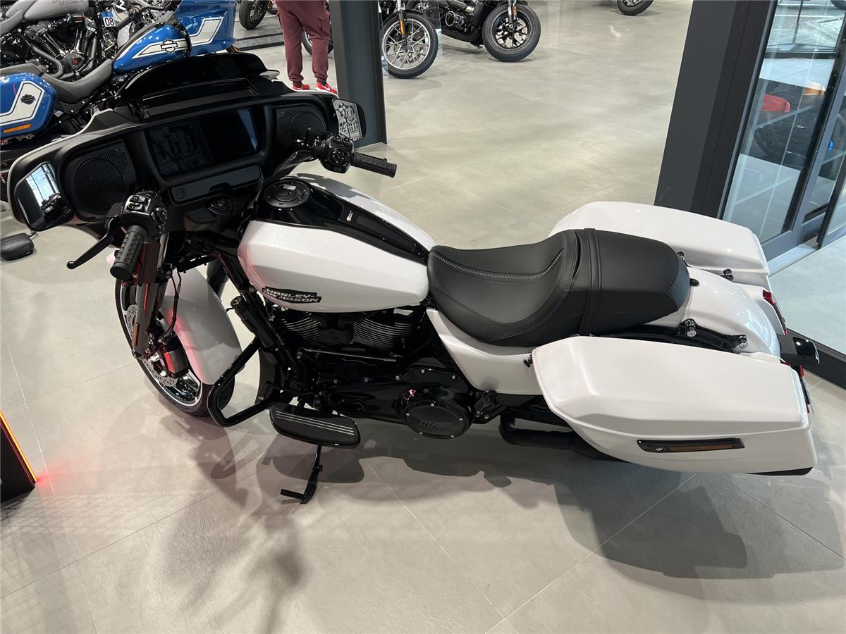 2025 HARLEY-DAVIDSON STREET GLIDE