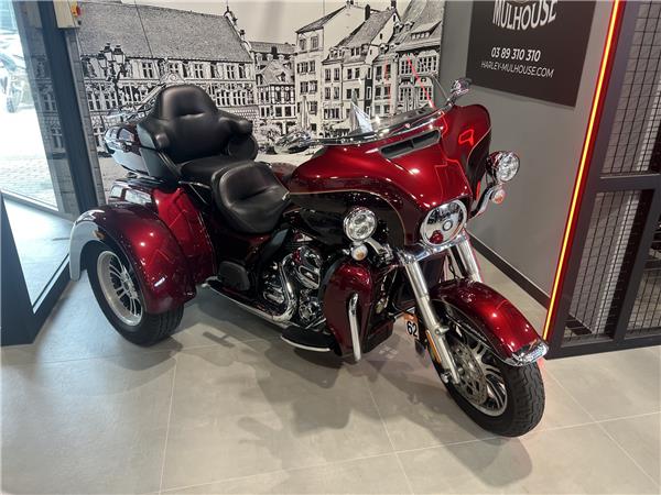 2015 HARLEY-DAVIDSON TRI GLIDE