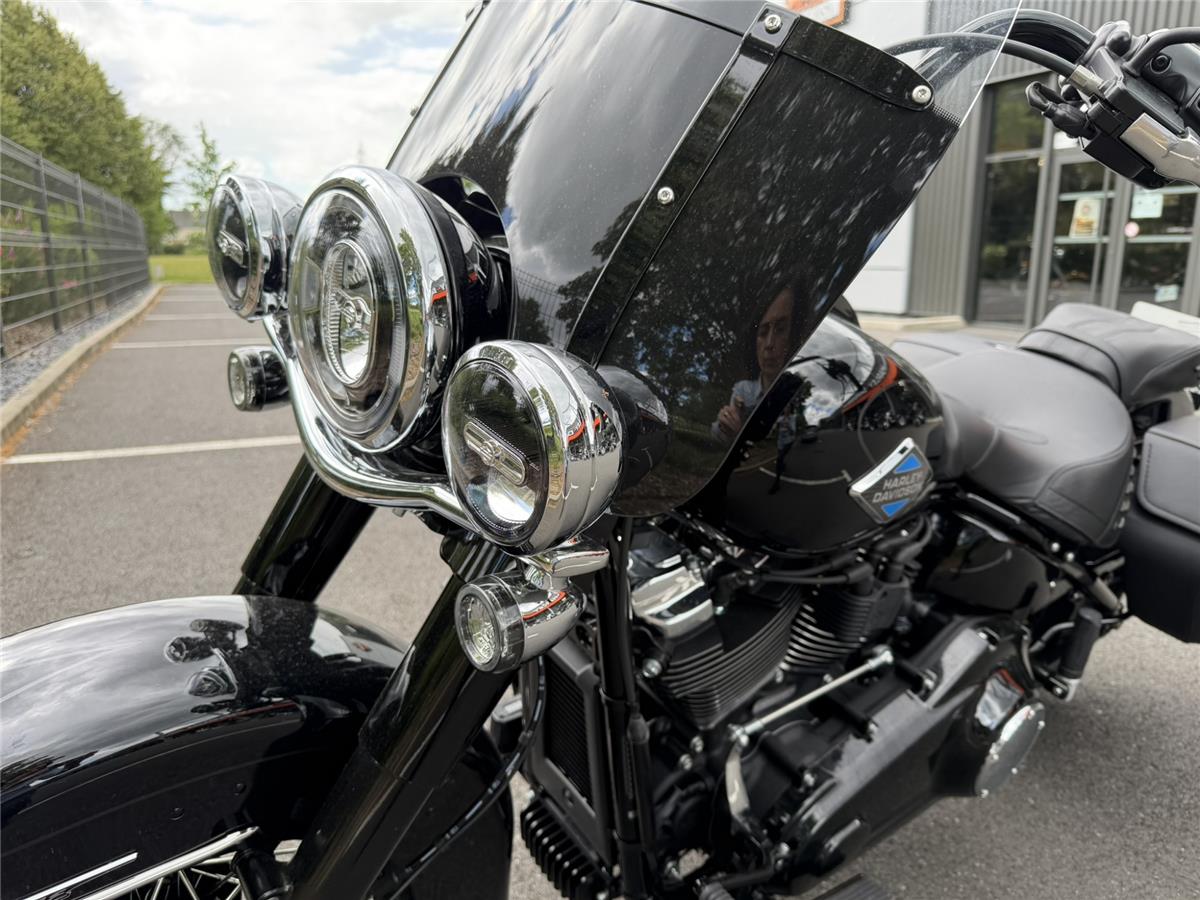 2025 HARLEY-DAVIDSON HERITAGE