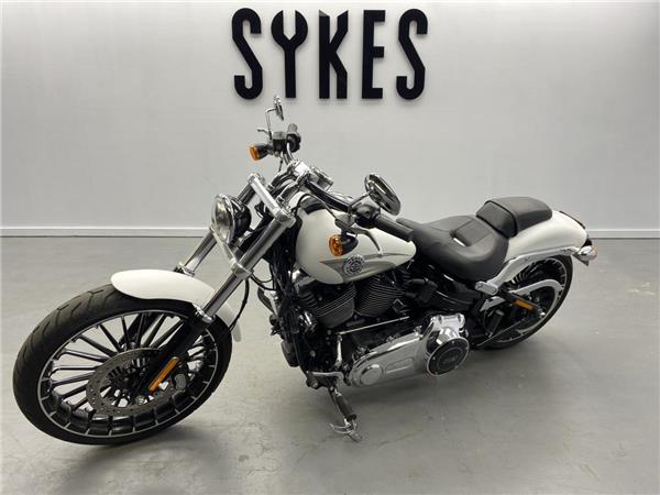 2017 Harley-Davidson Breakout