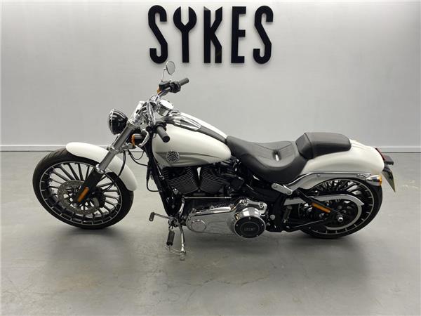 2017 Harley-Davidson Breakout