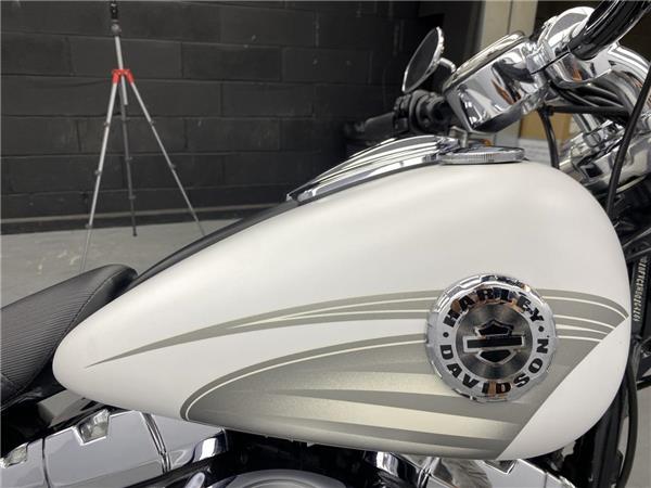 2017 Harley-Davidson Breakout