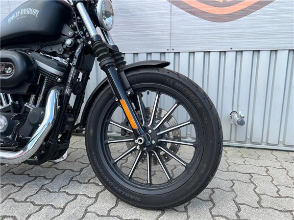 Iron 883 