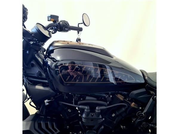 HARLEY-DAVIDSON SPORTSTER S 