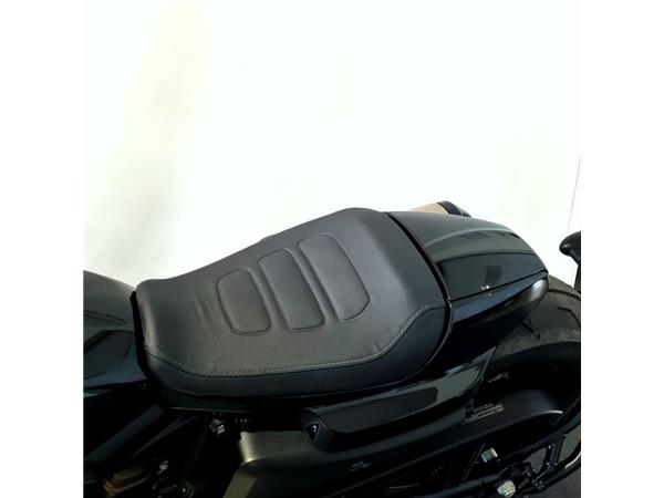 HARLEY-DAVIDSON SPORTSTER S 